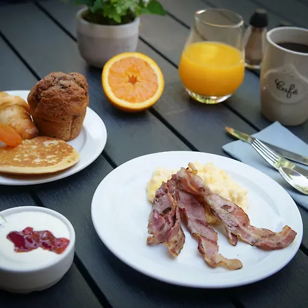 Hotel Inn Design & Restaurant Sedan 2*