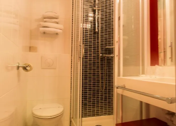 Hotel Design & Restaurant