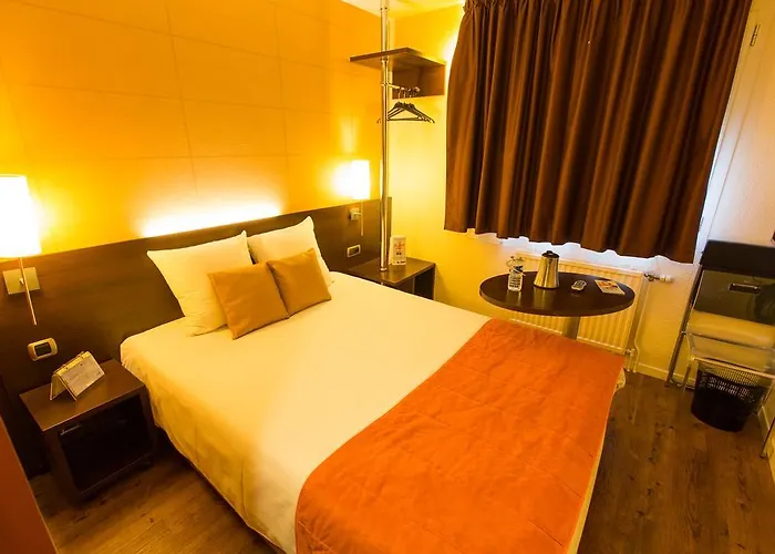 Design & Restaurant 2* Sedan